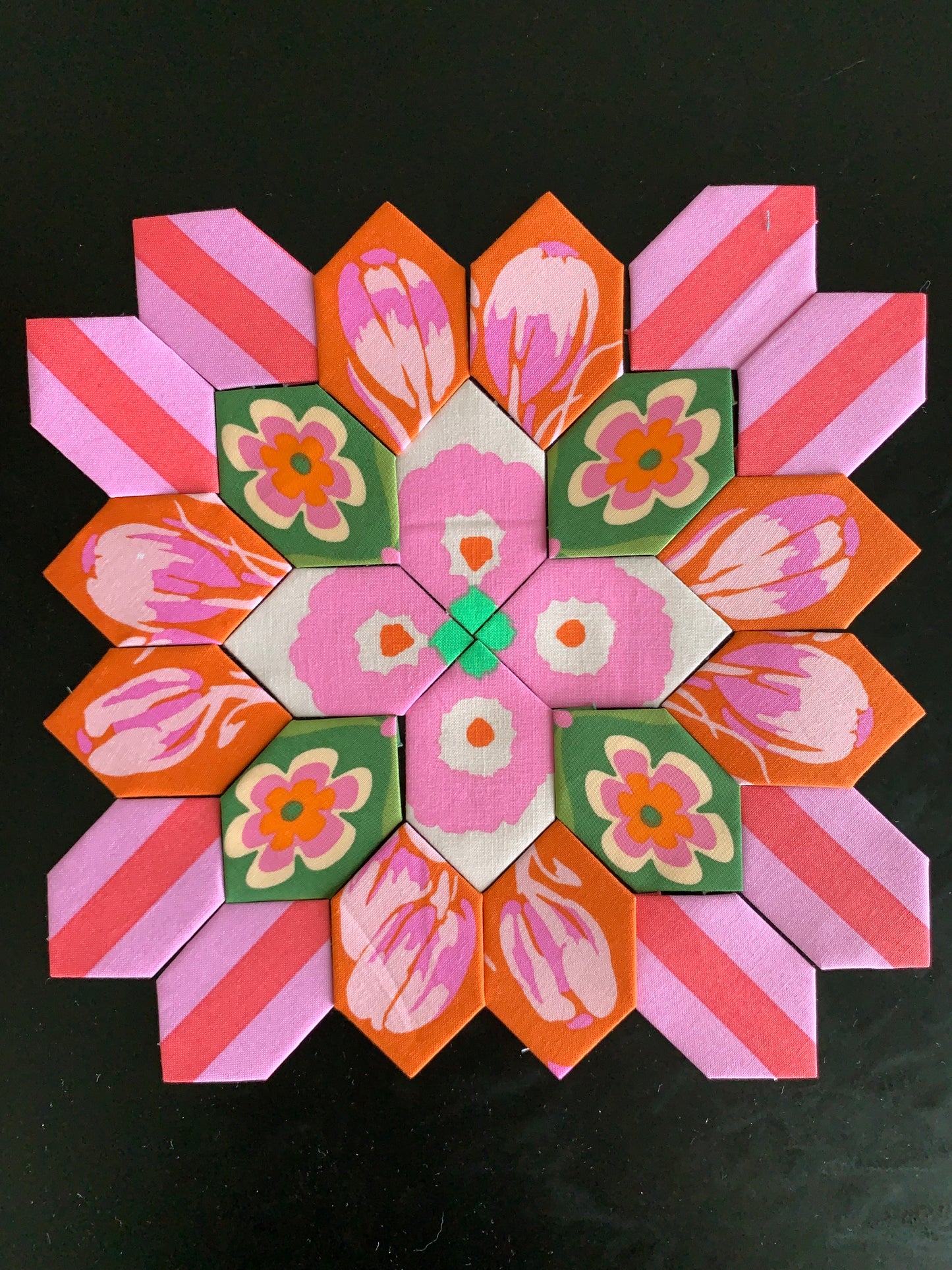 Amsterdam #18 Patchwork of the Cross Block Kit