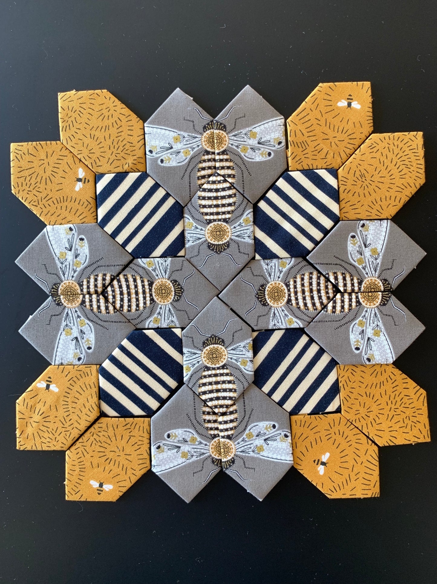 How Bee's You? #33 Patchwork of the Cross Block Kit