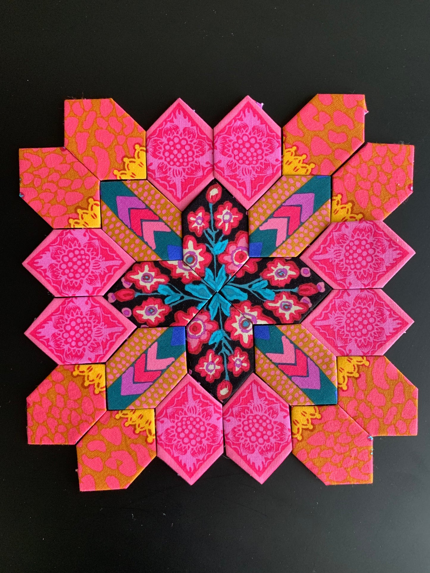 Arrowish #14 Patchwork of the Cross Block Kit