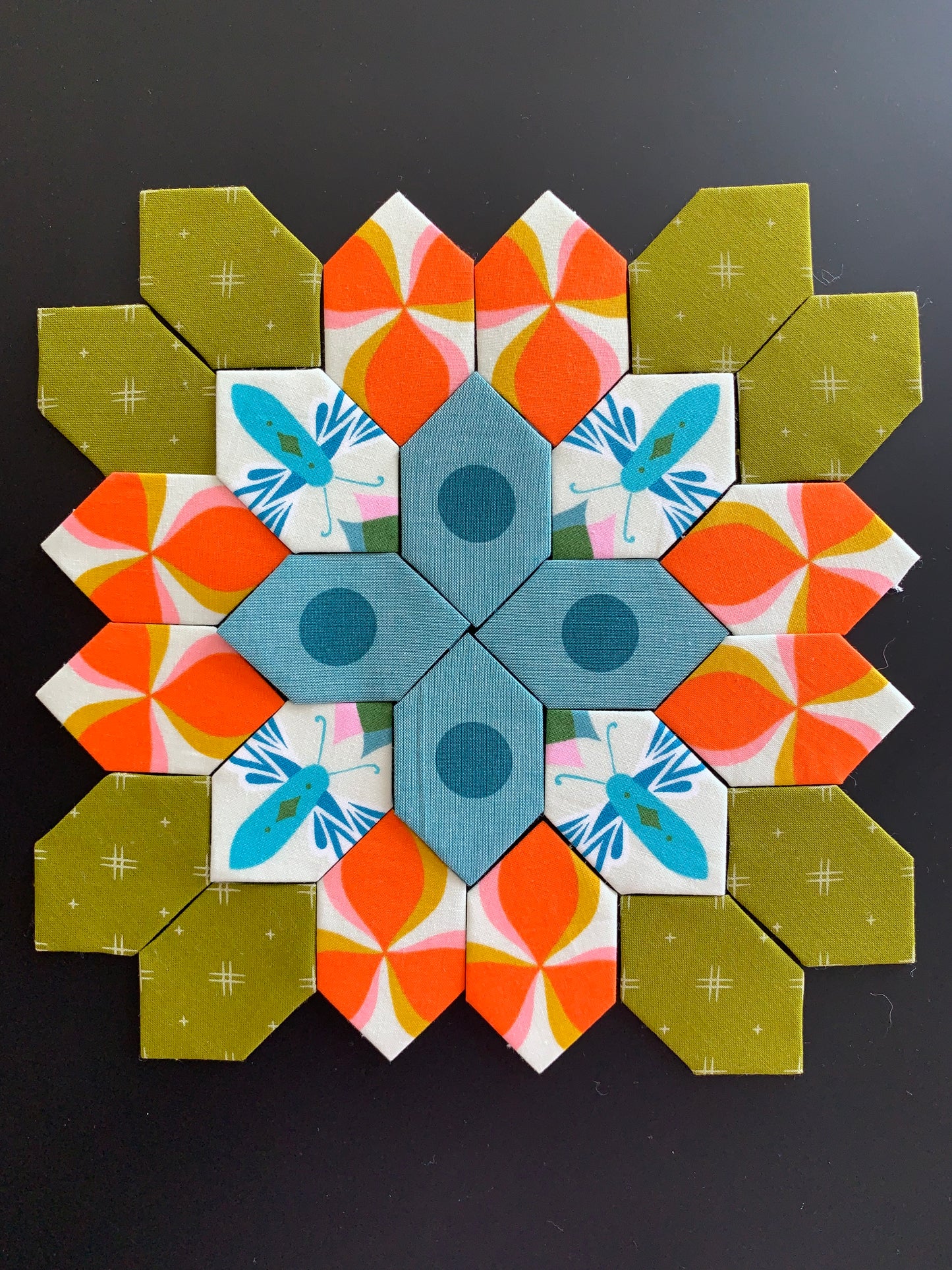 Mid Century Modern #5 Patchwork of the Cross Block Kit