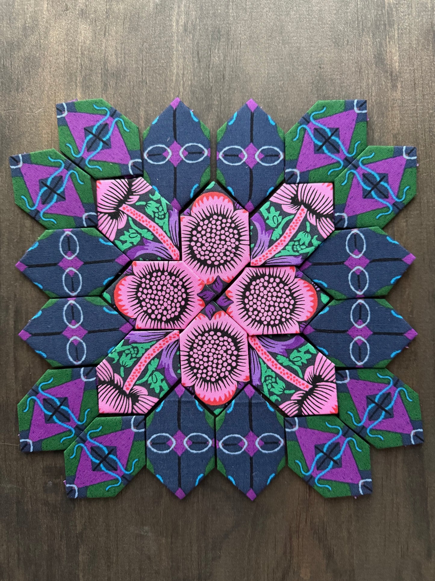 Chain Link #38 Patchwork of the Cross Block Kit