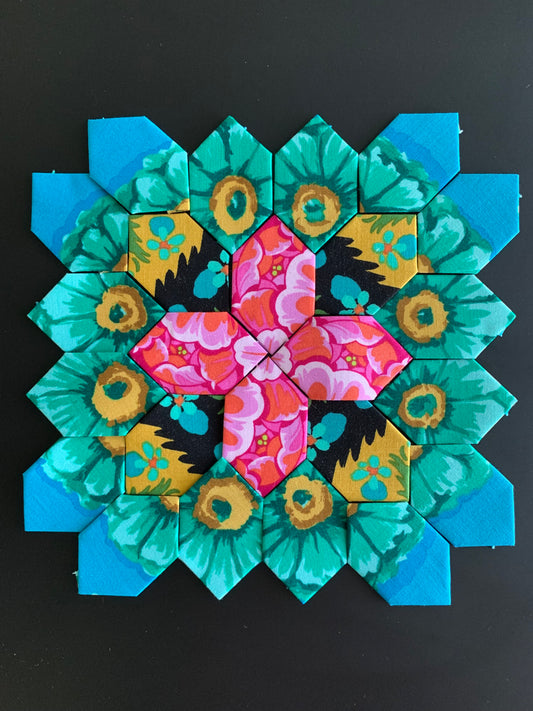 Flower Ring #10 Patchwork of the Cross Block Kit