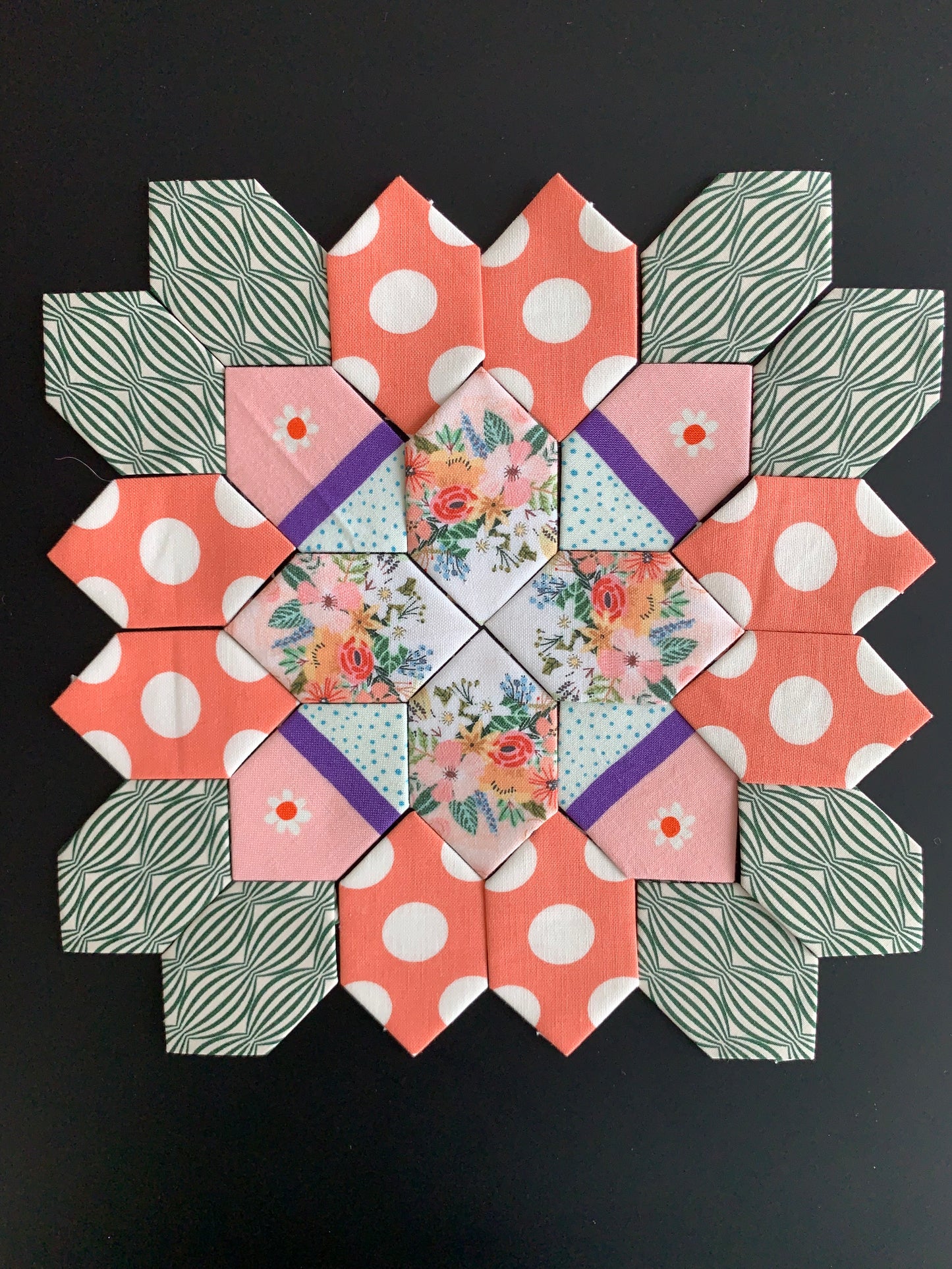 Coral Wreath #12 Patchwork of the Cross Block Kit