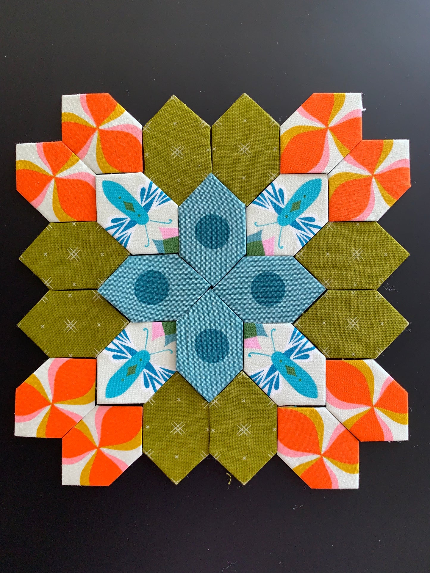 Mid Century Modern #5 Patchwork of the Cross Block Kit