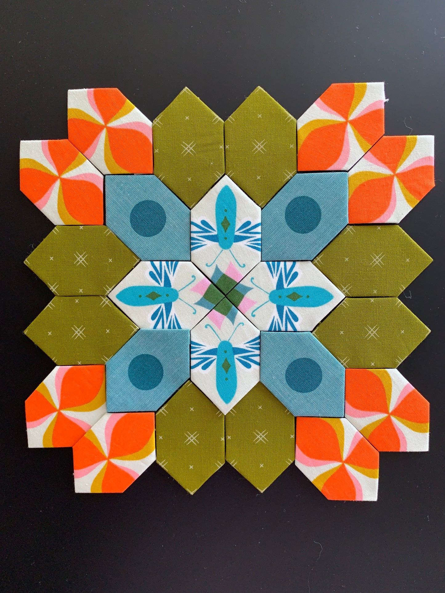 Mid Century Modern #5 Patchwork of the Cross Block Kit