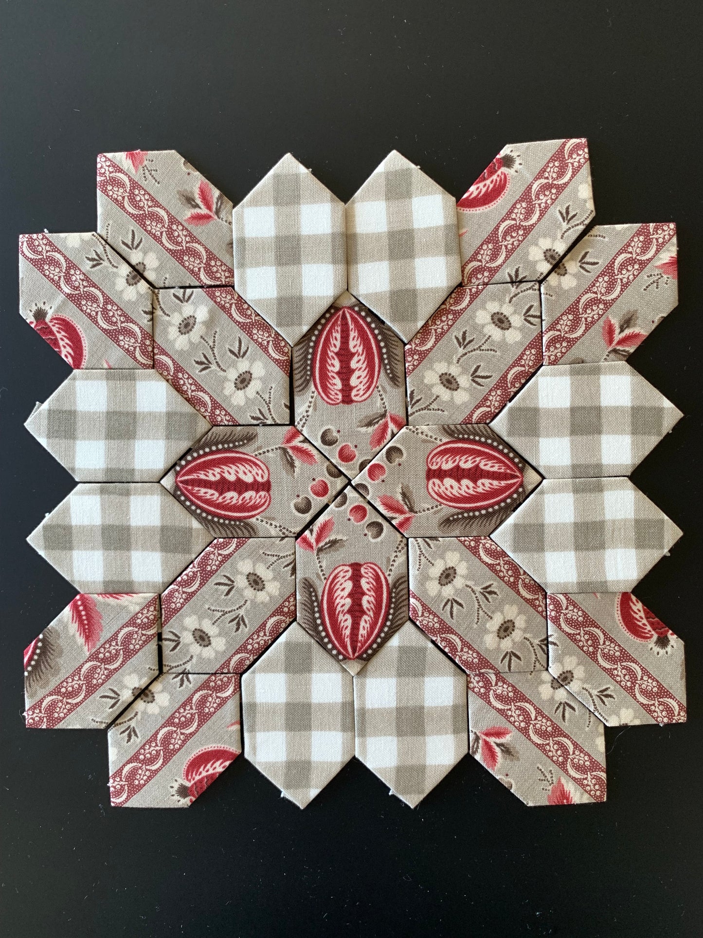 Gingerbread House #30 Patchwork of the Cross Block Kit