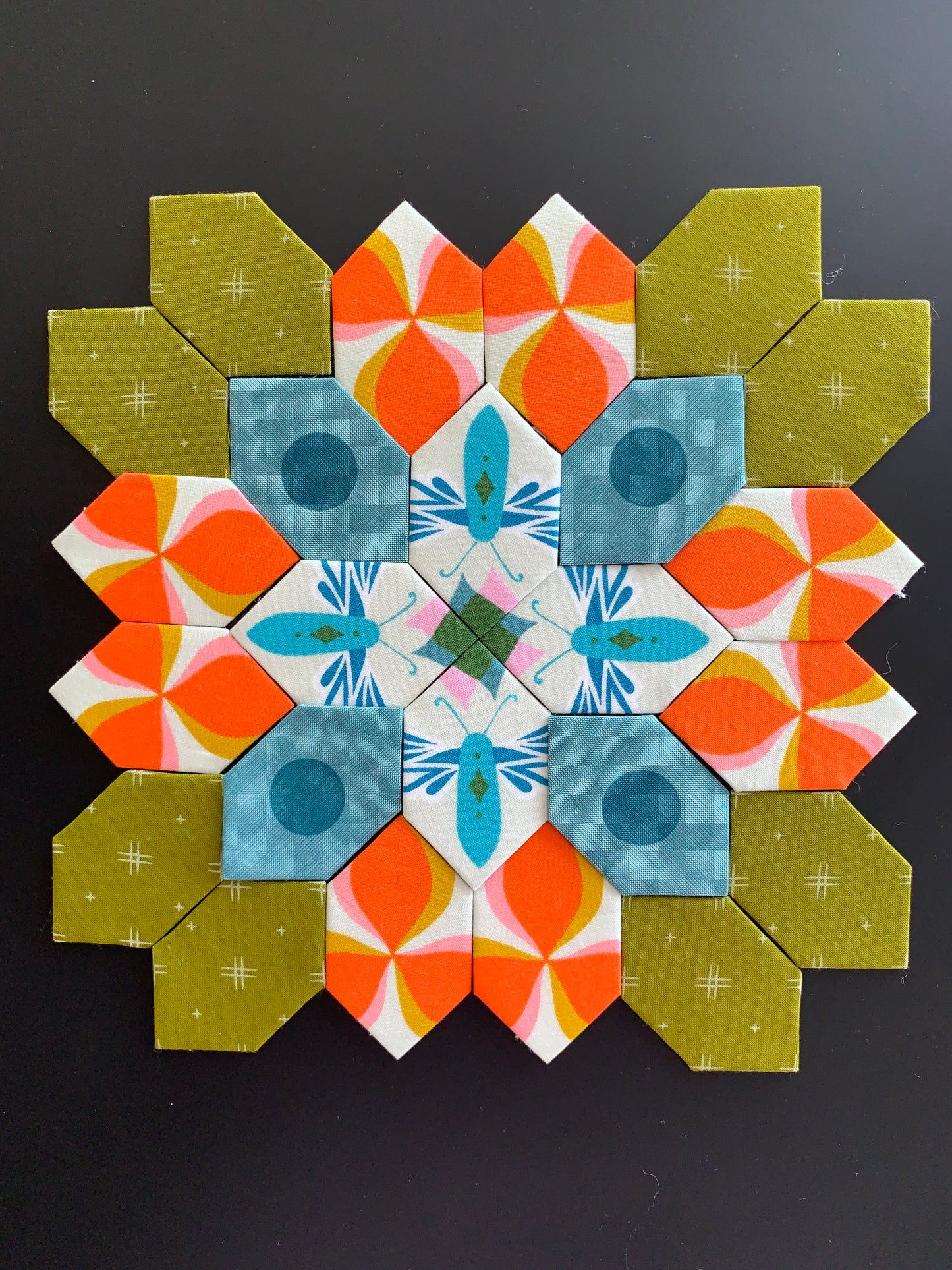 Mid Century Modern #5 Patchwork of the Cross Block Kit