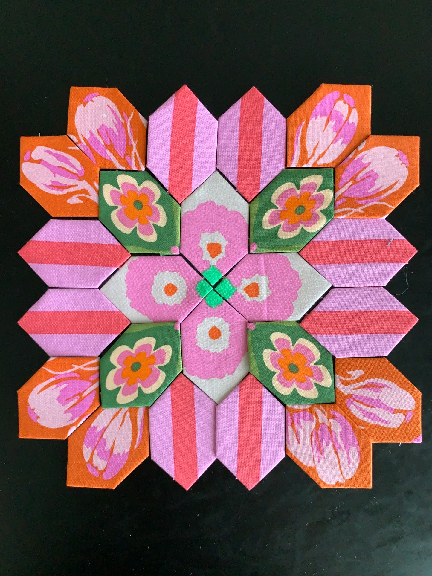 Amsterdam #18 Patchwork of the Cross Block Kit