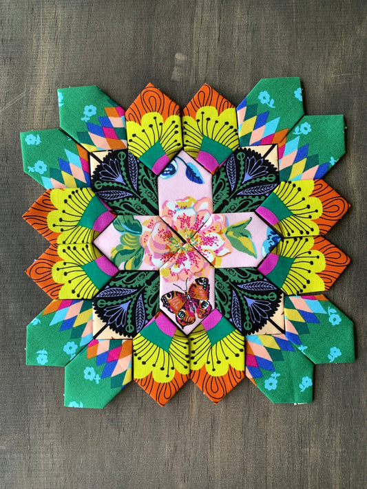 Backyard Party #25 Patchwork of the Cross Block Kit