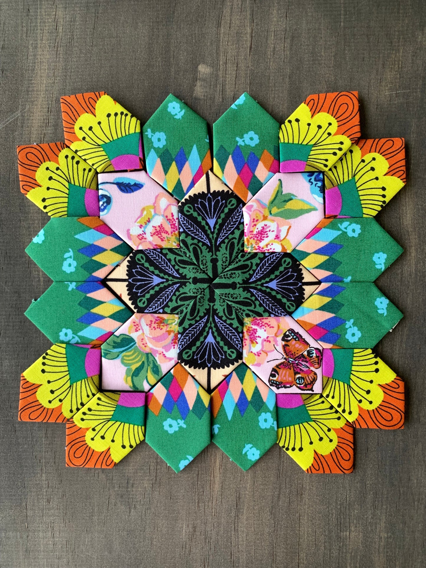 Backyard Party #25 Patchwork of the Cross Block Kit