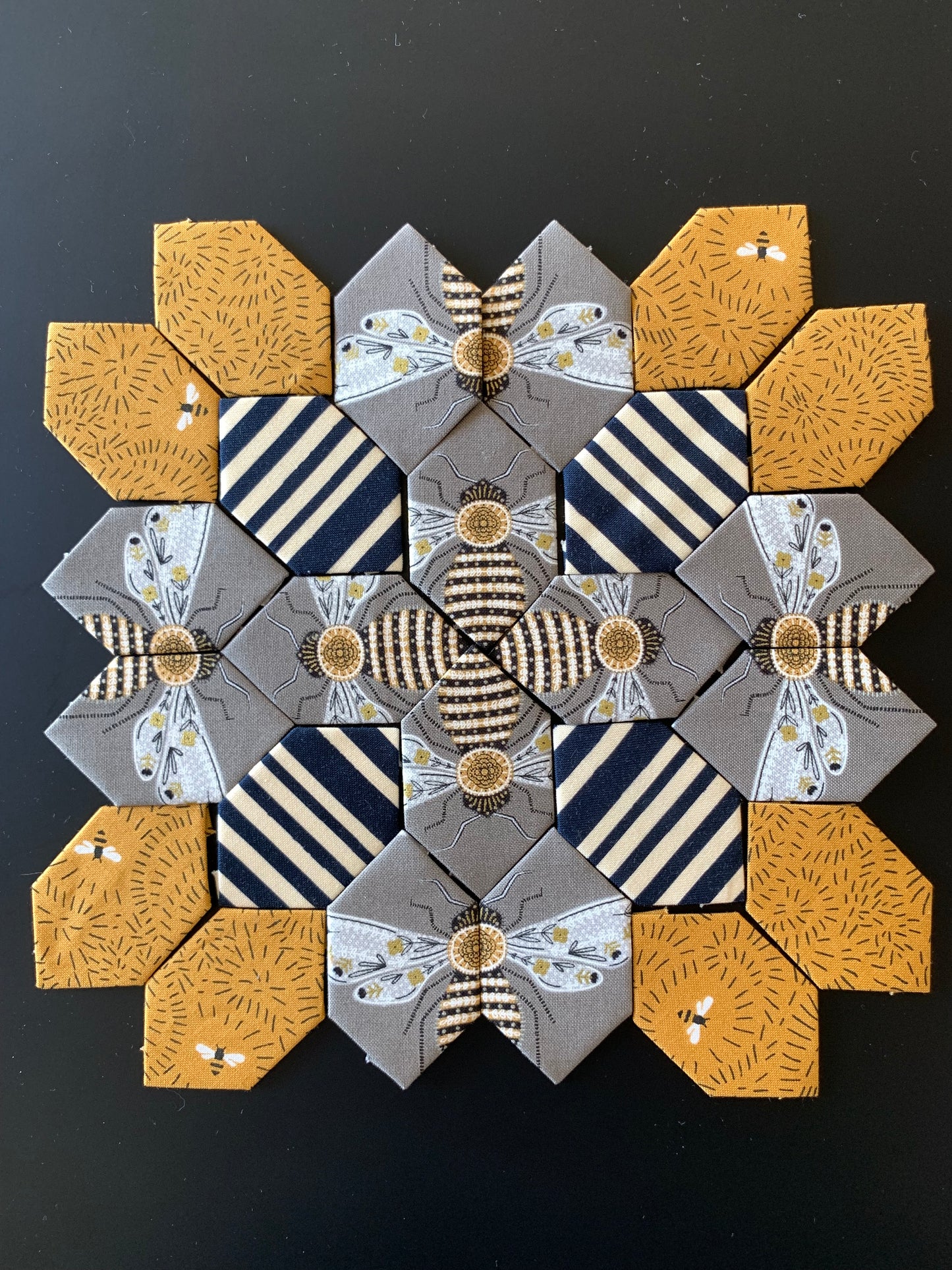 How Bee's You? #33 Patchwork of the Cross Block Kit