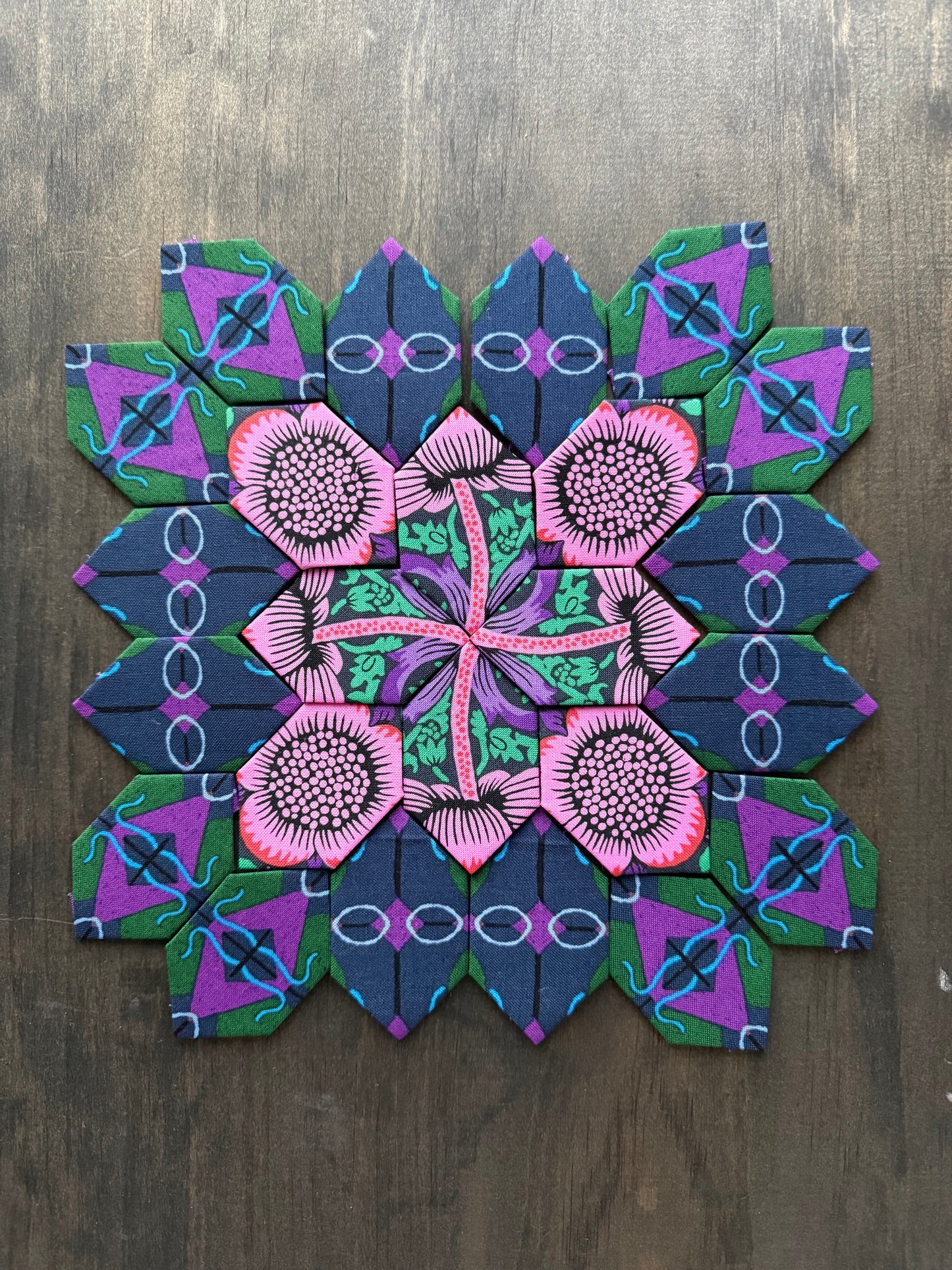 Chain Link #38 Patchwork of the Cross Block Kit