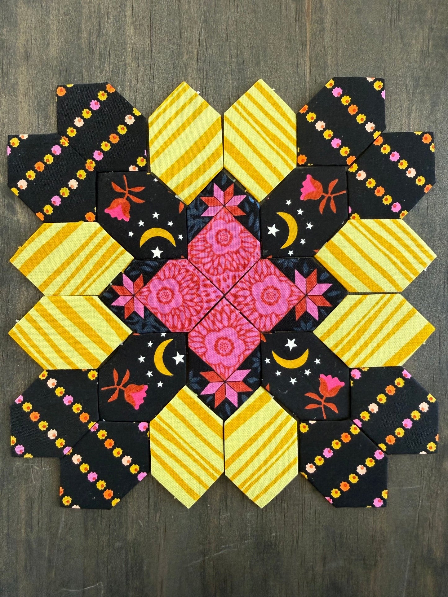 Moonshine #41 Patchwork of the Cross Block Kit